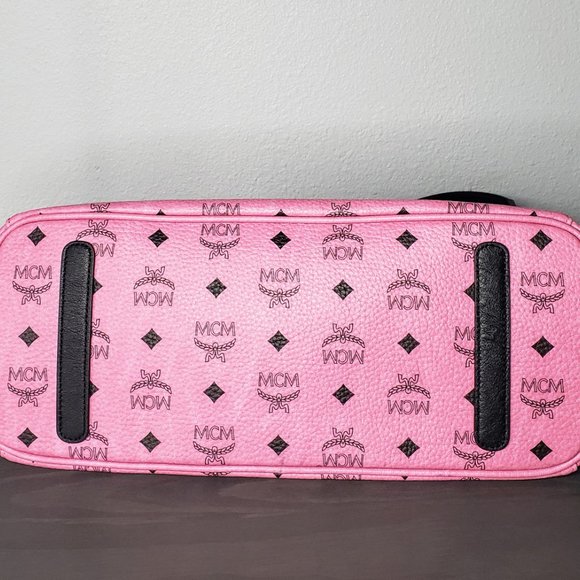 ‼️SOLD‼️MCM Reversible Shopper Tote - Bubblegum Pink Visetos Rare Interior - Picture 9 of 16